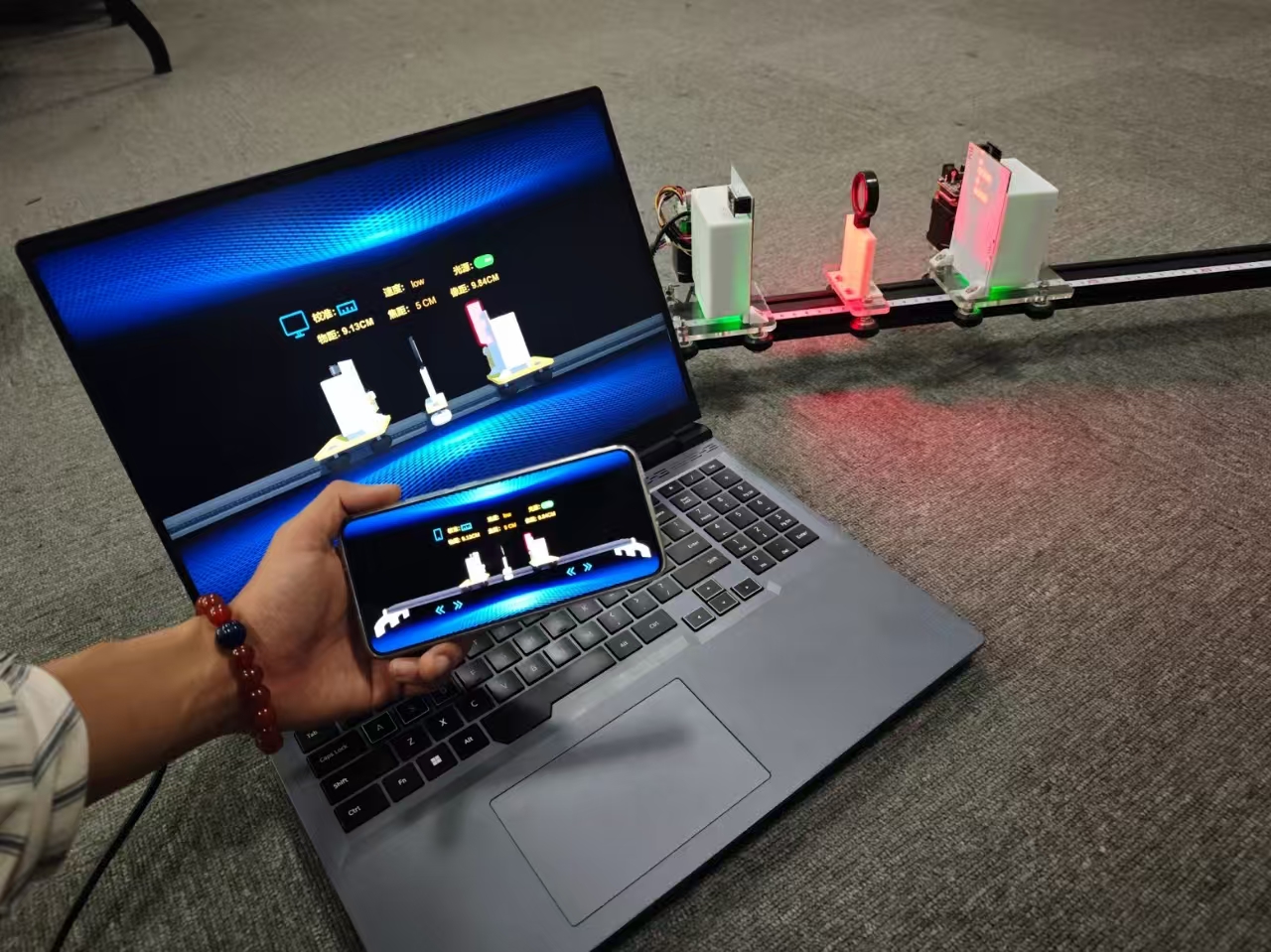 基于数字孪生的探究凸透镜成像系统